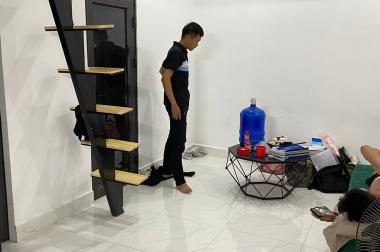 Bán Nhà CCMN ở Trung Tâm Quận Cầu Giấy  135m2,  7Tầng, 22Phòng Dòng Tiền: 140 Triệu/ Tháng Giá Rẻ