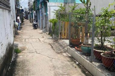 Chủ cần bán gấp đất ở Huỳnh Tấn Phát, Phường Tân Phú, Q7.