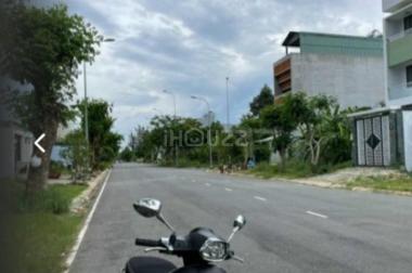 Chủ cần bán gấp đất ở Huỳnh Tấn Phát, Phường Tân Phú, Q7.