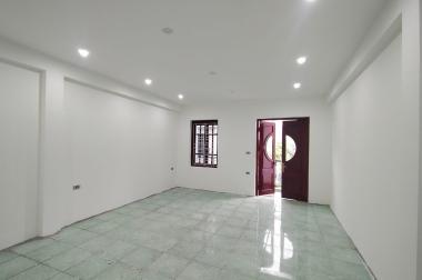 Bán Nhà Tôn Đức Thắng,NGÕ KINH DOANH-BA LÀN Ô TÔ TRÁNH-NHÀ LÔ, 60m2, 16.5 tỷ