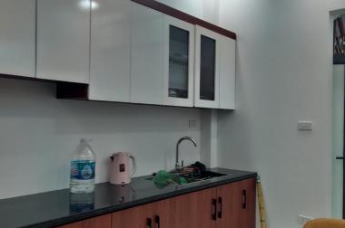 Bán nhà ngõ 82 Kim Mã Ba Đình 37/40m2 4 tầng 5.8 tỷ, kinh doanh.