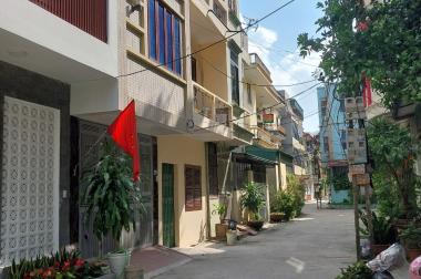 Nhà 4T65m2 VKHNN Vĩnh Quỳnh, ô tô vào nhà yên tĩnh mt5m 4 tỷ.
