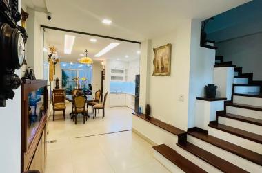 Biệt thự sân vườn phố Đào Tấn quận Ba Đình, ngõ ô tô,2 mặt thoáng,gần công viên.99m2 19 tỷ