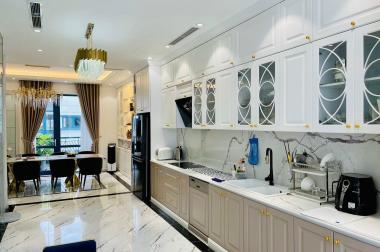  Chủ cần bán gấp nhà 6 tầng x50m2 có tháng máy vị trí kinh doanh cực đẹp giá hơn chục tỷ