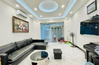 Bán nhà Thái Hà, Nhà Mới Đẹp- An Ninh Tốt – Ngõ Thông, Yên Tĩnh,Oto Qua,80m2, 9.5 tỷ