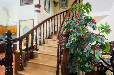 Bán nhà Kim Mã quận Ba Đình,khu vip 30m ra mặt phố,ngõ rộng,thoáng đẹp.DT 39m2 giá 4,2 tỷ