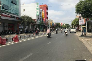 MTKD ngay chợ Nguyễn Sơn, 4x26m, Lửng 4 lầu, Giá 20 tỷ TL