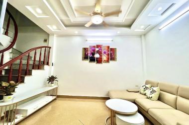 Bán gấp nhà Lạc Trung Hai Bà Trưng 35m2*5T, Ô TÔ Đỗ Cổng, Chỉ 3 tỷ 9.