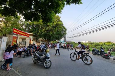 160922 123,4m2 đất mặt phố Cửu Việt kết hợp kinh doanh và phòng trọ, cc mini. Đường 9m. 0926782459.