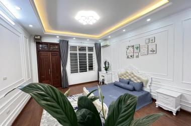 Bán nhà DT 44m2 , phố Kim Giang , 5 tầng long lanh , MT 4.4m , giá hơn 3 tỷ.