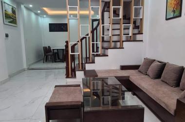 Chỉ 1 nhà ra Phố Hồng Tiến quận Long Biên 50m2 4PN 3 thoáng nội thất xịn giá nhỉnh 6 tỷ