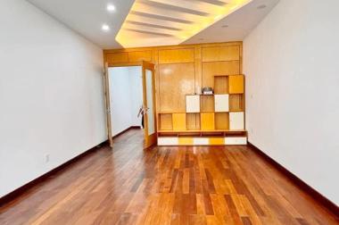 CỰC ĐẸP CỰC RẺ Nhà Minh Khai 105m Ô tô vào nhà Sân vườn Ngõ thông Kinh doanh