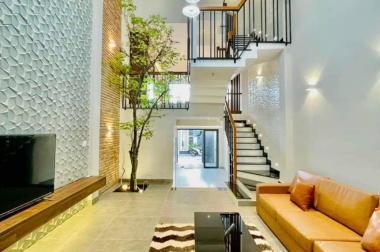 Bán nhà mặt tiền đường số 32, Tân Phong, Quận 7, 4tầng, 72m2 giá 13.5 tỷ