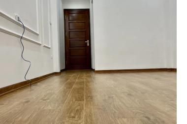 Giá rẻ!!! Nhà đẹp Cầu Giấy 35m, 5tang, chỉ 3.6ty.