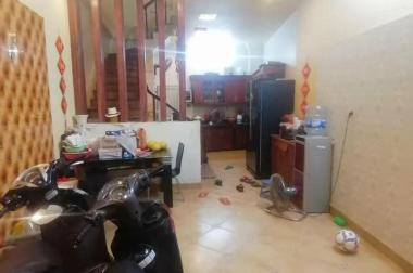 Bán nhà Võ Chí Công, đường ngõ thoáng, sân vui chơi, gần phố. 40m2 xây 5T Giá 4.8 tỷ