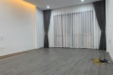 Bán nhà Trần Duy Hưng, ô tô vào nhà, 3 bước ra phố, 40m2, 7 tỷ