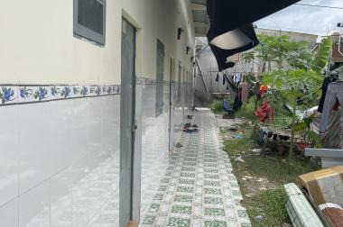 bán gấp nhà trọ 300m2 ngay KCN đang thuê kính thu nhập 20tr / tháng