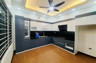 Chính chủ bán nhà Hồng Tiến 50m2 x 5T full nội thất, Ô tô vào nhà, gần phố giá 6 tỷ 5