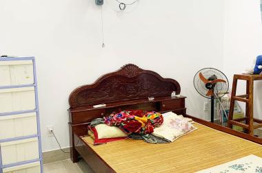 Q12.198. 65M2 - HẺM 1/ NGẮN NGUYỄN VĂN QUÁ, 2 TẦNG - NHÀ ĐẸP Ở NGAY.