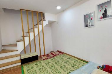 Bán nhà Nguyễn Lương Bằng 25m2 x 5T, nhỉnh 2 tỷ Ô TÔ