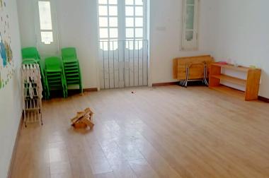 Bán nhà Mặt phố Khương Thượng 85m View hồ Vỉa hè Ô tô vào nhà Ở sướng Kinh doanh tốt Giá nhà ngõ