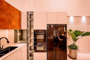 LUNG LINH!!! Nhà mới tặng NTCC, Hẻm xe hơi Thành Thái, P.14 Q.10- 4x18m 5 tầng - Giá chỉ 18 tỷ TL