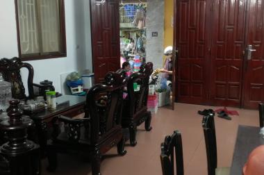 Mặt ngõ kinh doanh,lô góc tặng full nội thất phố Hào Nam quận Đống Đa 50m 5 tầng mt 5m giá 7,5 tỷ