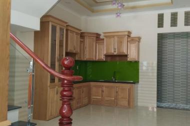 Bán nhà 1 trệt 2 Lầu đường Huỳnh Tấn Phát, p.Đông Hoà Tp Dĩ An 