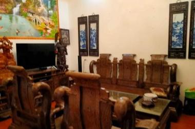Bán nhà phố Huỳnh Thúc Kháng, 51m2, mặt phố, ô tô vào nhà, kinh doanh tốt