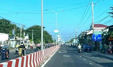 Cần bán gấp và rất gấp căn nhà mặt tiền tỉnh lộ 818.