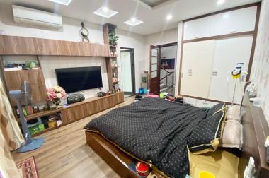 Bán nhà phân lô ngõ 68 Xuân Thuỷ, Cầu Giấy, Lô góc 25/35m2, 5 tầng, MT 6.5m, 4.95 Tỷ