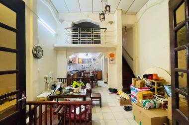 Bán nhà Hoàng Hoa Thám: Ngõ oto hiếm nhà bán, sát phố. 45m2x3T Giá 6.49 tỷ