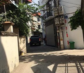 Bán Nhà ngõ đầu 63 đường Di Ái, Di Trạch oto 16 chỗ đỗ cửa, đường thông ra vành đai 3.5 chỉ 200m.