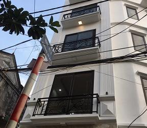 Bán Nhà ngõ đầu 63 đường Di Ái, Di Trạch oto 16 chỗ đỗ cửa, đường thông ra vành đai 3.5 chỉ 200m.