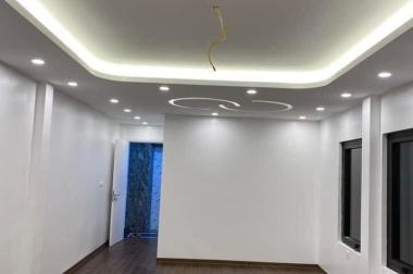  Bán Nhà Nguyễn Khánh Toàn Oto vào sát nhà , kinh doanh tốt. thông thoáng các ngả,  nhà xây chắc chắn, 38M giá chỉ 4,45 tỷ 