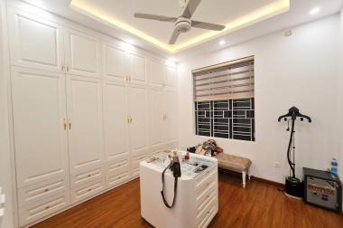 Bán nhà Lê Văn Lương phân lô, ô tô tránh, nhà đẹp gần phố 45m2x4T, 7.95 tỷ LH: 0915943984