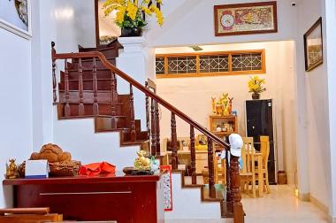 Bán nhà phố Tô Hiệu, phân lô vuông đẹp, 4 tầng, chỉ hơn 5 tỷ