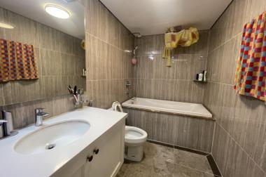 Bán căn hộ chung cư tại Dự án D’. Le Roi Soleil - Quảng An, Tây Hồ, Hà Nội diện tích 82m2 giá 5.95 Tỷ