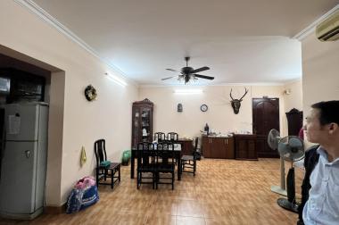 Bán căn hộ chung cư 18T1 Lê Văn Lương căn góc 116m2 3PN ban công ĐN thoáng mát. LH: 0961127399