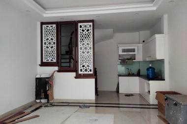 Bán nhà ngõ 372 Thụy Khuê, Phường Bưởi, Quận Tây Hồ 31 m2 x 5 t mới tinh giá 4,8 tỷ
