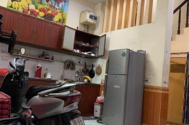 Bán nhà Võng Thị: Chỉ 100tr/m Lô góc thoáng, mặt ngõ, thông Võng Thị, 40m2x4T Giá 4.2 tỷ