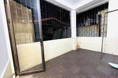 BÁN NHÀ ĐƯỜNG LÊ TRỌNG TẤN, NHÀ ĐẸP, NGÕ THÔNG THOÁNG, 5 TẦNG  DT 36M GIÁ 4.4 TỶ.
