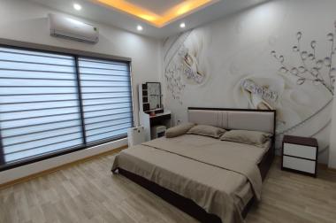 Bán nhà Phố Trường Chinh, Ô TÔ, DT 48m2 *4T, MT 5 m, giá 5,1  tỷ, Lh: 0984417892   
