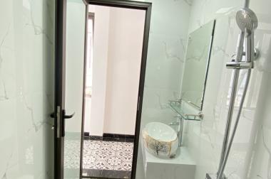 Bán nhà Phố Trường Chinh, Ô TÔ, DT 48m2 *4T, MT 5 m, giá 5,1  tỷ, Lh: 0984417892   