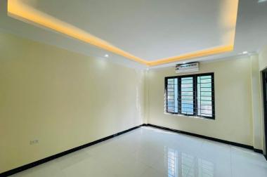 Bán nhà phố Thanh Bình, 35m2, khu vực trung tâm, giá chỉ nhỉnh 3 tỷ