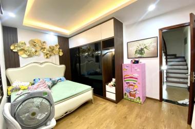 Nhà Đẹp, Gần Oto, Full Nội Thất Phố Yên Hoà 42 m2 MT 4.6m 5 Tỷ