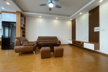 Chính chủ cần bán căn hộ góc siêu đẹp đầy đủ nội thất đẹp tại KDT Thanh Hà Cienco 5