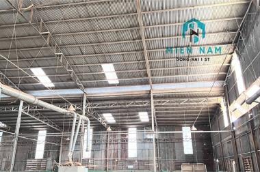 làng gỗ cho thuê nhà xưởng DT 4000m2 có trạm điện. đường cont 24h