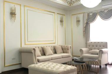 Bán gấp nhà Phố Ngọc Lâm, ô tô, KD, TM, 62 m2, 6T, chỉ 10,5 tỷ.