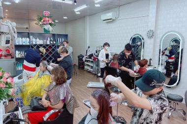 CẦN SANG NHƯỢNG LẠI SALON TÓC MẶT ĐƯỜNG 208 GẦN NGÃ TƯ ẮC QUY